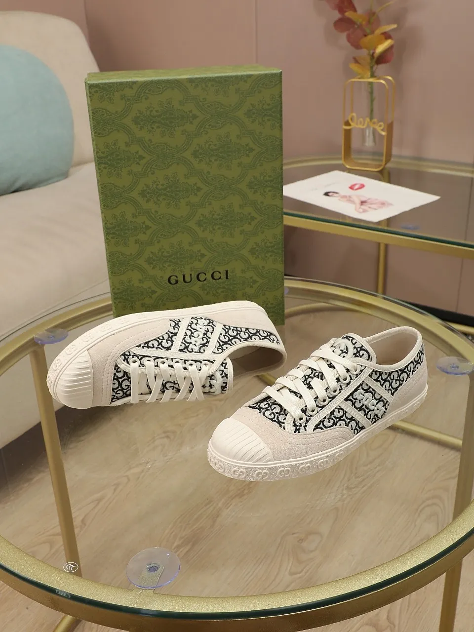 👟👟Ex-factory price 420👟👟 GUCCI~24 The latest double G embroidered low-cut lace-up fashion sneakers, originally developed, the fabric is exclusive double G fabric, the upper is perfectly matched with special craftsmanship, the lining is sheepskin, rubber outsole, size 35 to 40